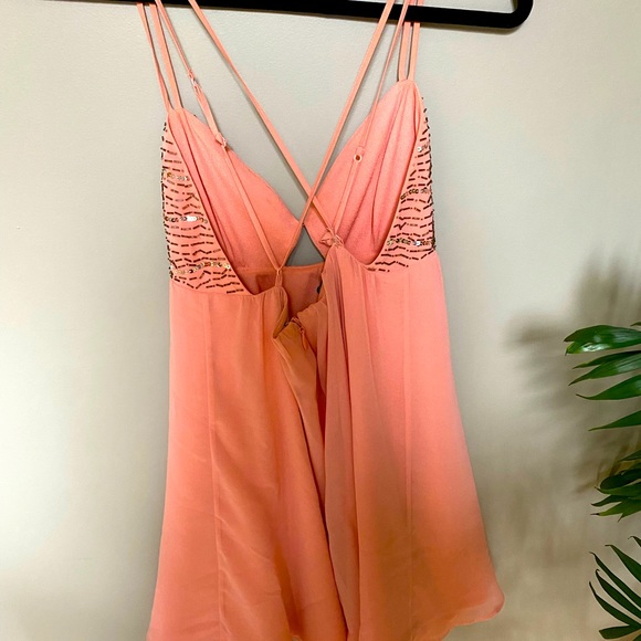 Bebe cocktail mini. Beaded bodice. - Picture 3 of 6